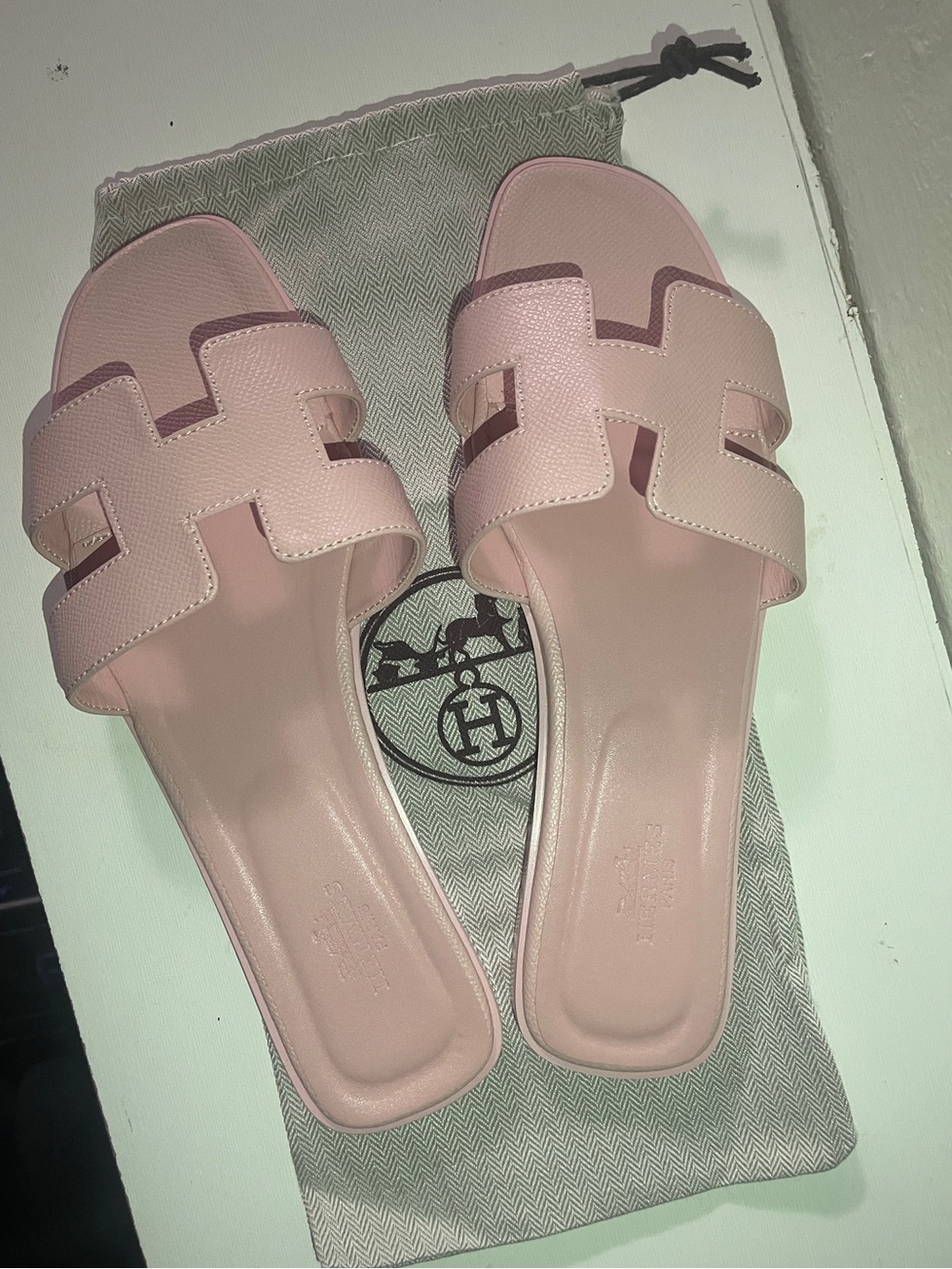🌸Hermès Oran Leather H Cutout Flat Slide Sandals in Light Pink Size 39🌸